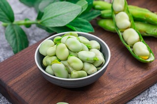 美食城服务员寒假社会实践报告_小吃店服务员实践报告