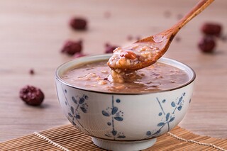 元旦校长讲话串词_元旦汇演校长经典讲话稿