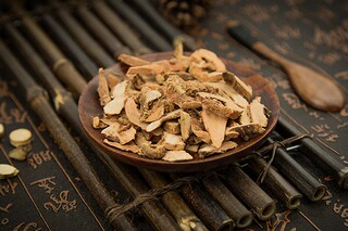 七步诗曹植少儿朗读(七步诗曹植少儿朗读带拼音)